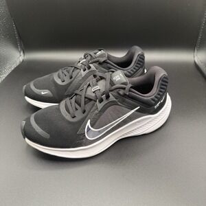 Nike Running Shoes Sneakers Women's Size 6 Black White Mesh Athletic